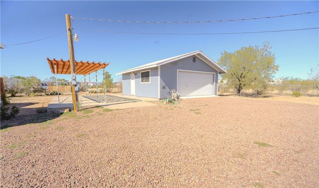 5384 W Brook Drive, Golden Valley, AZ 86413