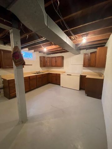 305 4th Street SW, Pine Island, MN 55963