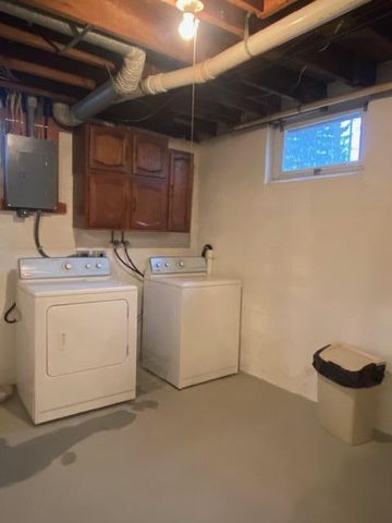 305 4th Street SW, Pine Island, MN 55963