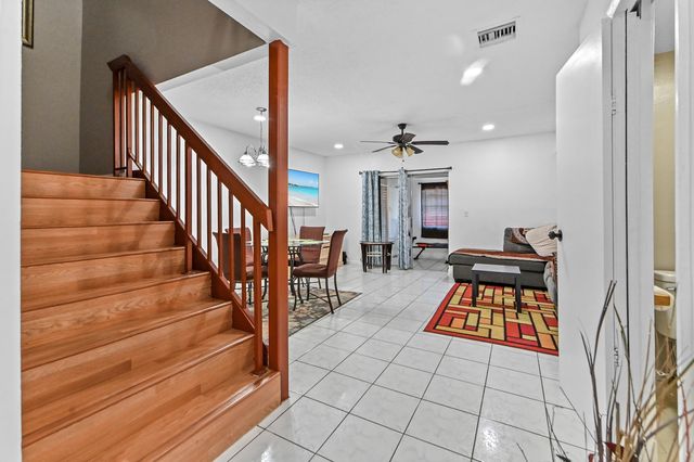 7904 SW 8th Street, North Lauderdale, FL 33068