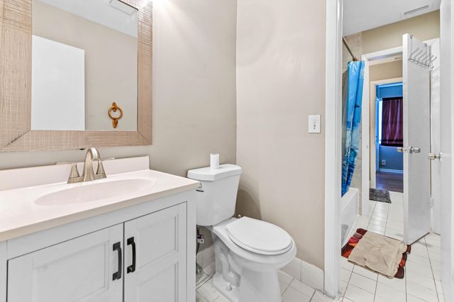 7904 SW 8th Street, North Lauderdale, FL 33068