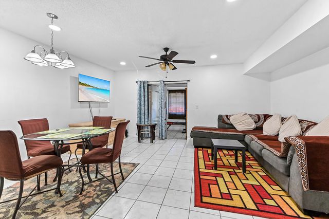 7904 SW 8th Street, North Lauderdale, FL 33068