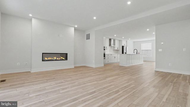 43595 FARRINGDON SQ, Broadlands, VA 20148