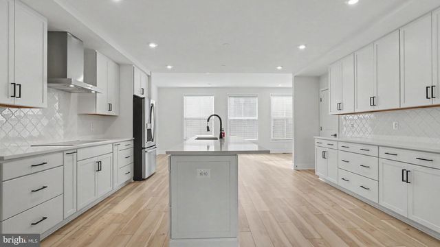 43595 FARRINGDON SQ, Broadlands, VA 20148