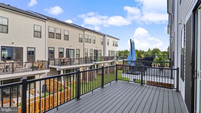43595 FARRINGDON SQ, Broadlands, VA 20148