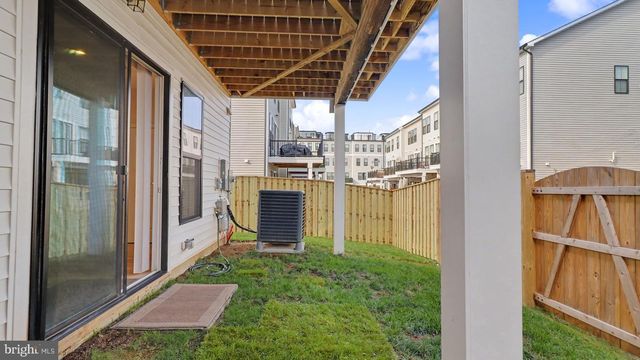 43595 FARRINGDON SQ, Broadlands, VA 20148