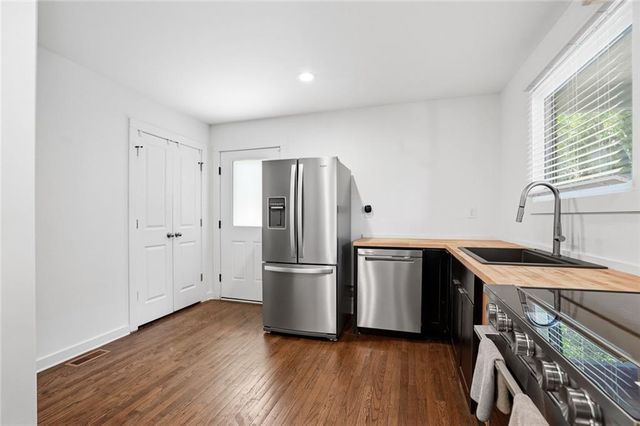 439 Oak Drive, Pine Lake, GA 30072