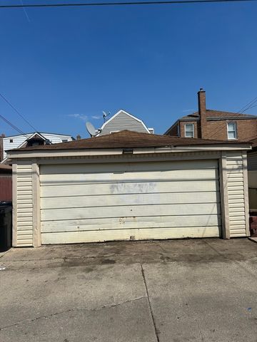 6006 S Komensky Avenue, Chicago, IL 60629