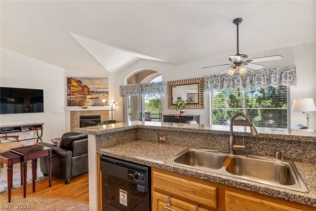 4920 Black Bear Road 204, Las Vegas, NV 89149
