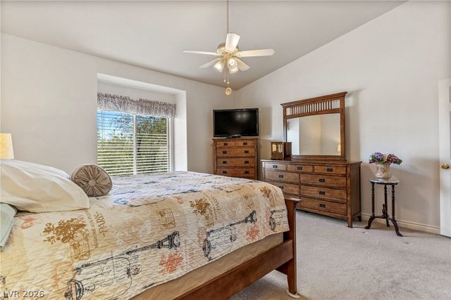 4920 Black Bear Road 204, Las Vegas, NV 89149