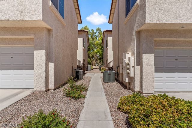 4920 Black Bear Road 204, Las Vegas, NV 89149