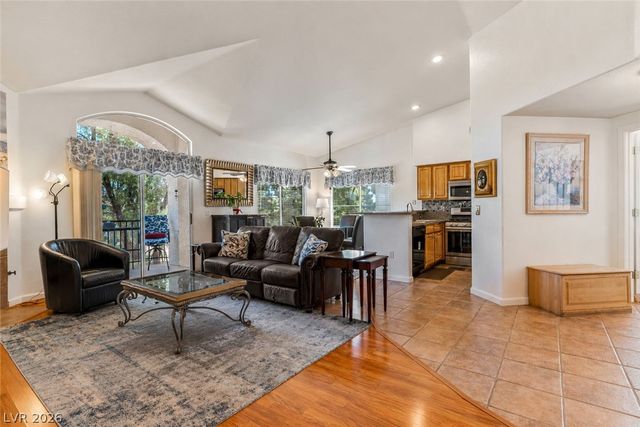4920 Black Bear Road 204, Las Vegas, NV 89149