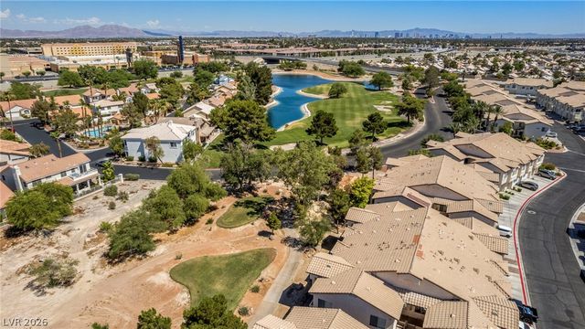 4920 Black Bear Road 204, Las Vegas, NV 89149