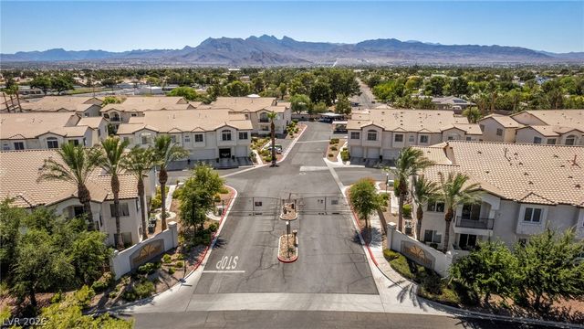 4920 Black Bear Road 204, Las Vegas, NV 89149