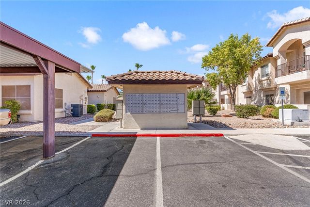 4920 Black Bear Road 204, Las Vegas, NV 89149