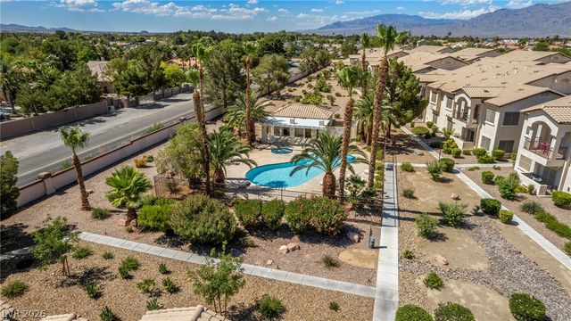 4920 Black Bear Road 204, Las Vegas, NV 89149