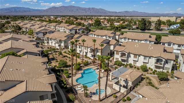 4920 Black Bear Road 204, Las Vegas, NV 89149