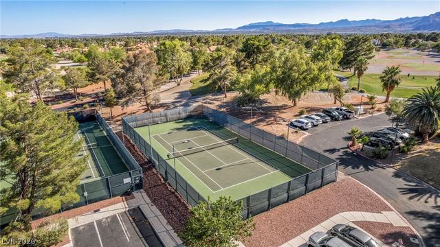 4920 Black Bear Road 204, Las Vegas, NV 89149