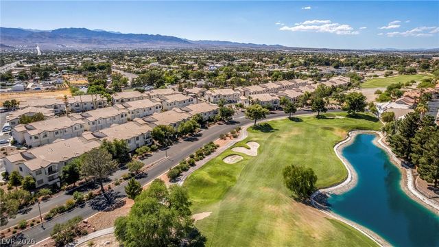 4920 Black Bear Road 204, Las Vegas, NV 89149