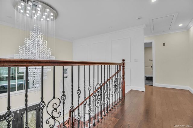 858 Prescott Street, Valley Stream, NY 11580