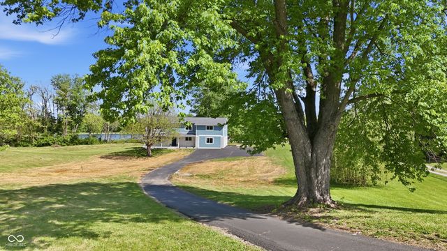 12216 N Magnetic Acres Street, Mooresville, IN 46158