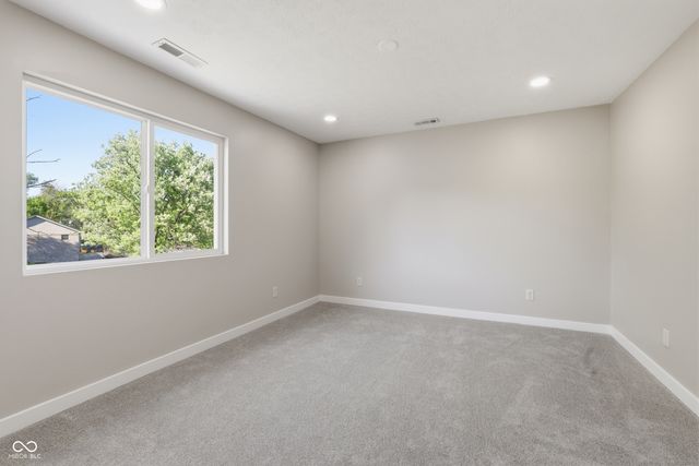 12216 N Magnetic Acres Street, Mooresville, IN 46158