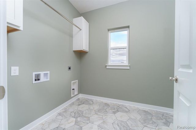 570 W Wildwood Drive, Owosso, MI 48867