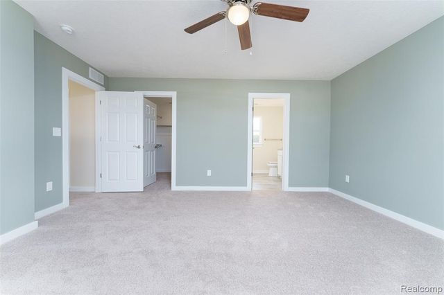 570 W Wildwood Drive, Owosso, MI 48867