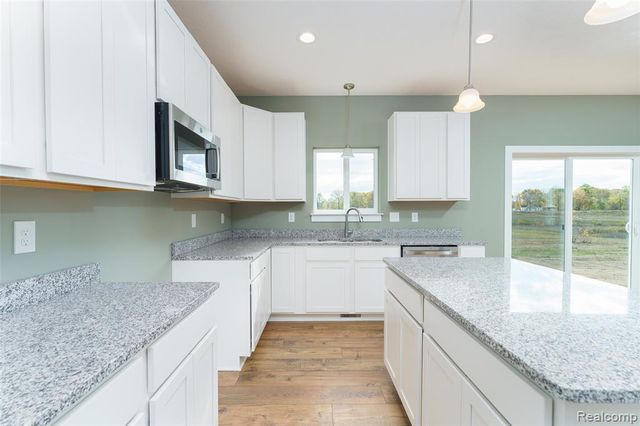 570 W Wildwood Drive, Owosso, MI 48867