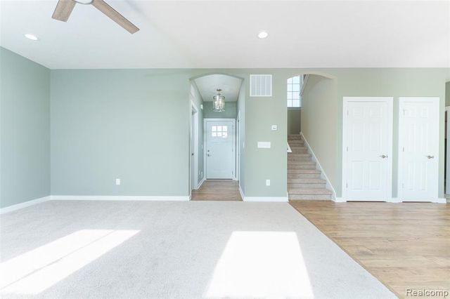 570 W Wildwood Drive, Owosso, MI 48867