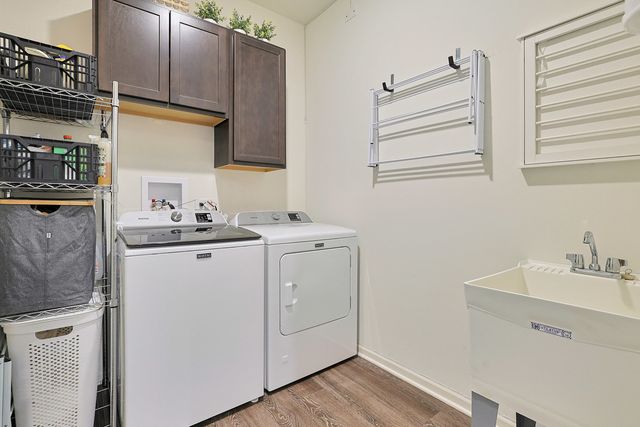 1145 Heritage Court, Pingree Grove, IL 60140