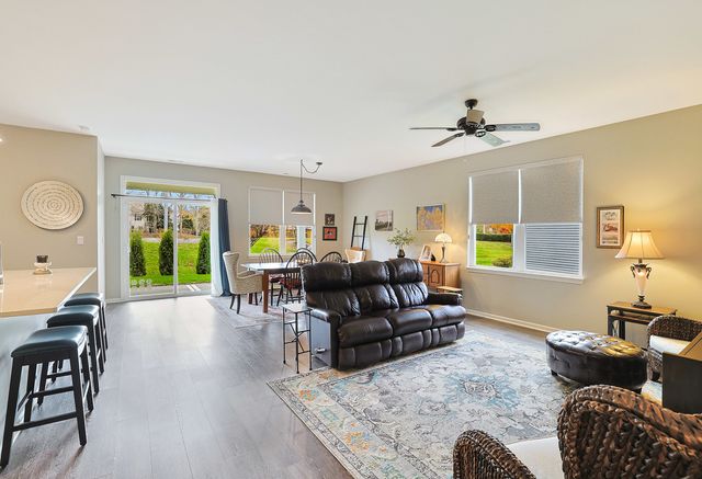 1145 Heritage Court, Pingree Grove, IL 60140