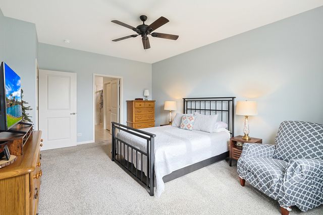 1145 Heritage Court, Pingree Grove, IL 60140