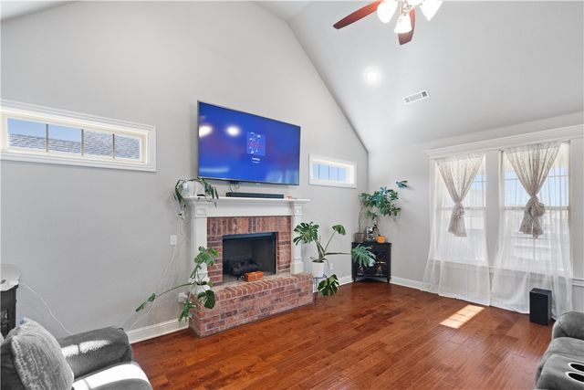 2000 Florence Avenue, Lowell, AR 72745