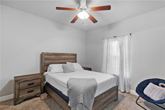 2000 Florence Avenue, Lowell, AR 72745
