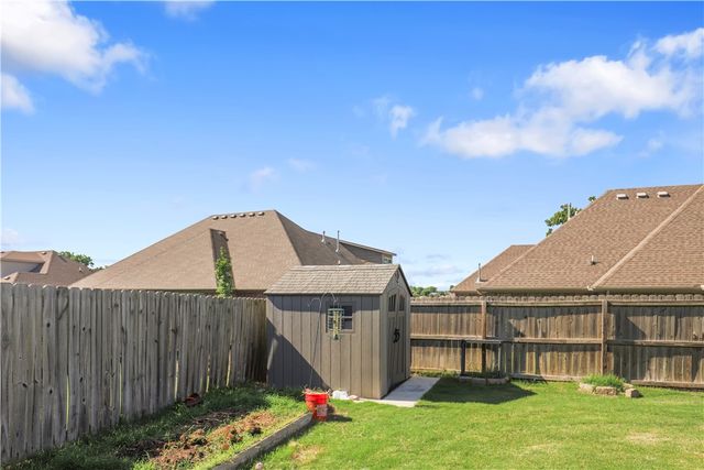 2000 Florence Avenue, Lowell, AR 72745