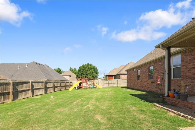 2000 Florence Avenue, Lowell, AR 72745