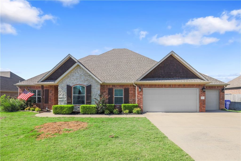 2000 Florence Avenue, Lowell, AR 72745