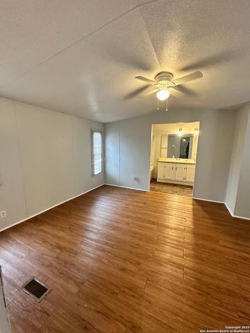 5475 Southcross Ranch, San Antonio, TX 78222