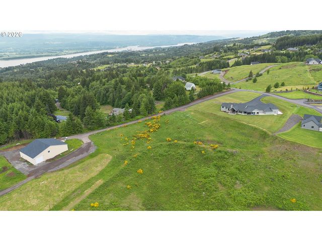 240 Hood View Dr, Kalama, WA 98625