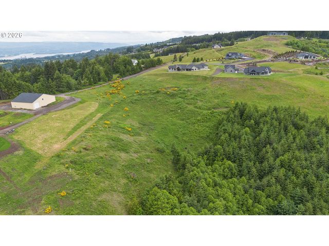 240 Hood View Dr, Kalama, WA 98625