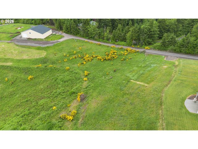 240 Hood View Dr, Kalama, WA 98625