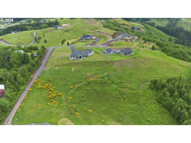 240 Hood View Dr, Kalama, WA 98625