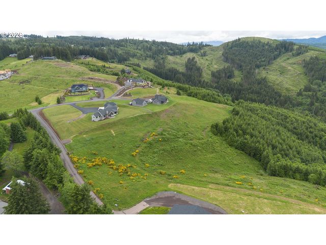 240 Hood View Dr, Kalama, WA 98625