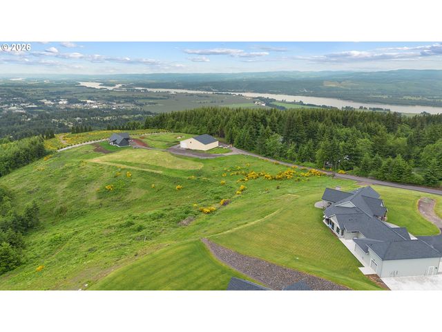 240 Hood View Dr, Kalama, WA 98625