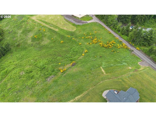 240 Hood View Dr, Kalama, WA 98625