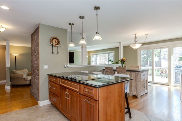 33 Rosewood Lane, Cumberland, RI 02864