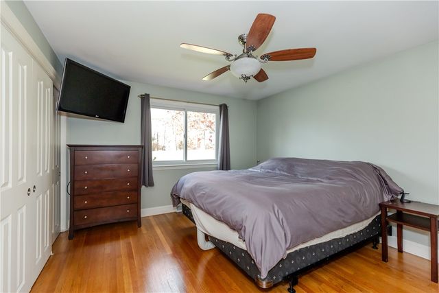 33 Rosewood Lane, Cumberland, RI 02864