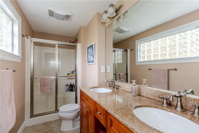 33 Rosewood Lane, Cumberland, RI 02864