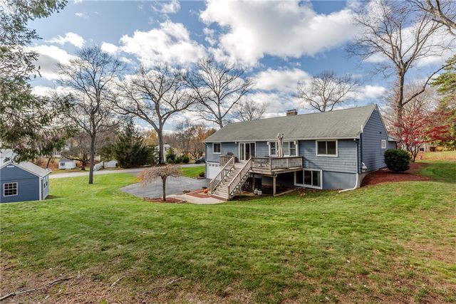 33 Rosewood Lane, Cumberland, RI 02864